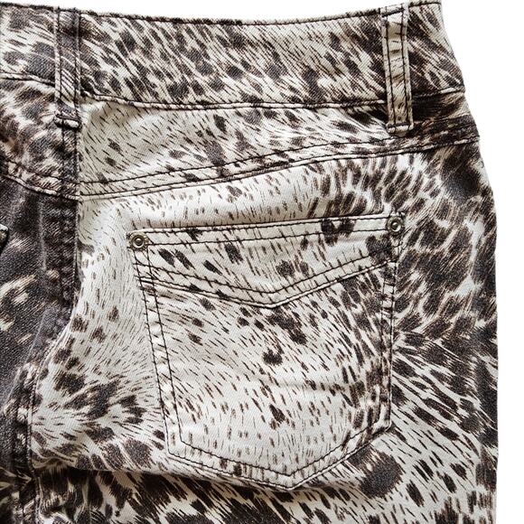 NWT Chico's Jeans Women's Size 6 Chicos 0.5 Platinum Pony Print Slim Tan Brown - Picture 8 of 14